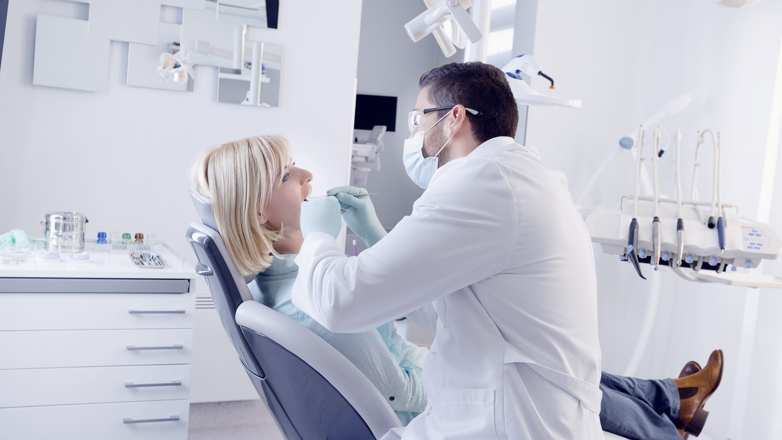 Dentist in Lake In The Hills, IL